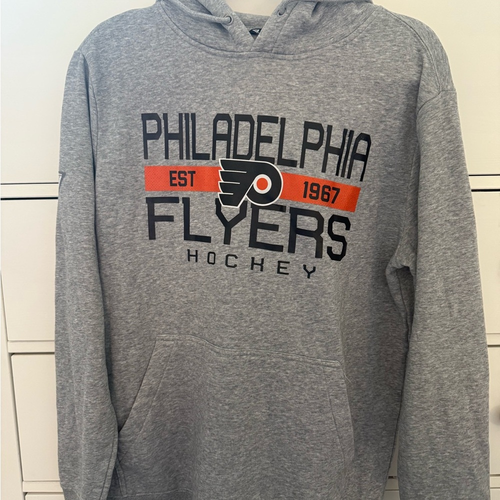 Gray Philadelphia Flyers Sweatshirt